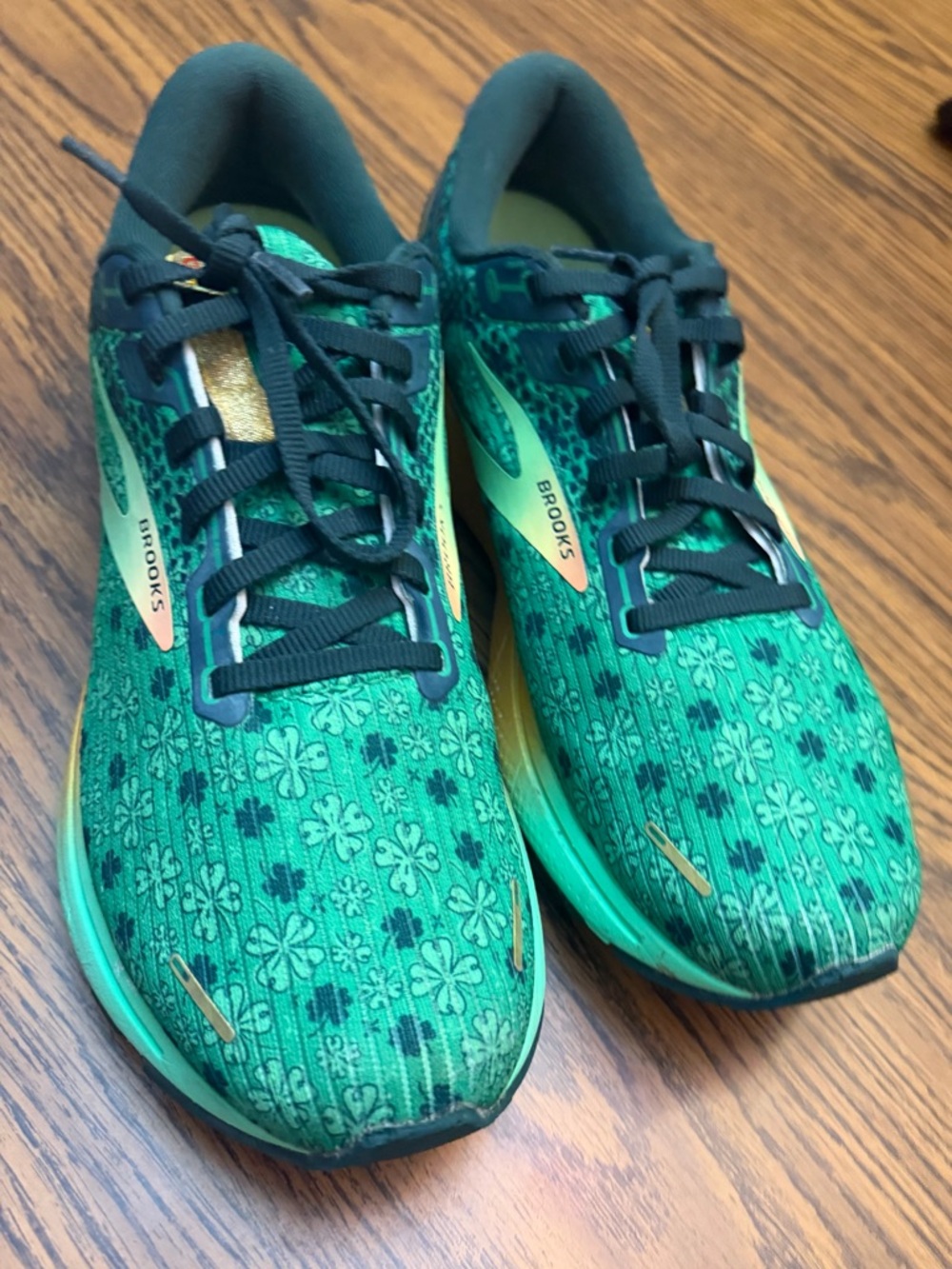Brooks ghost 14 Running shoes featuring a limited edition Saint Patrick Day
